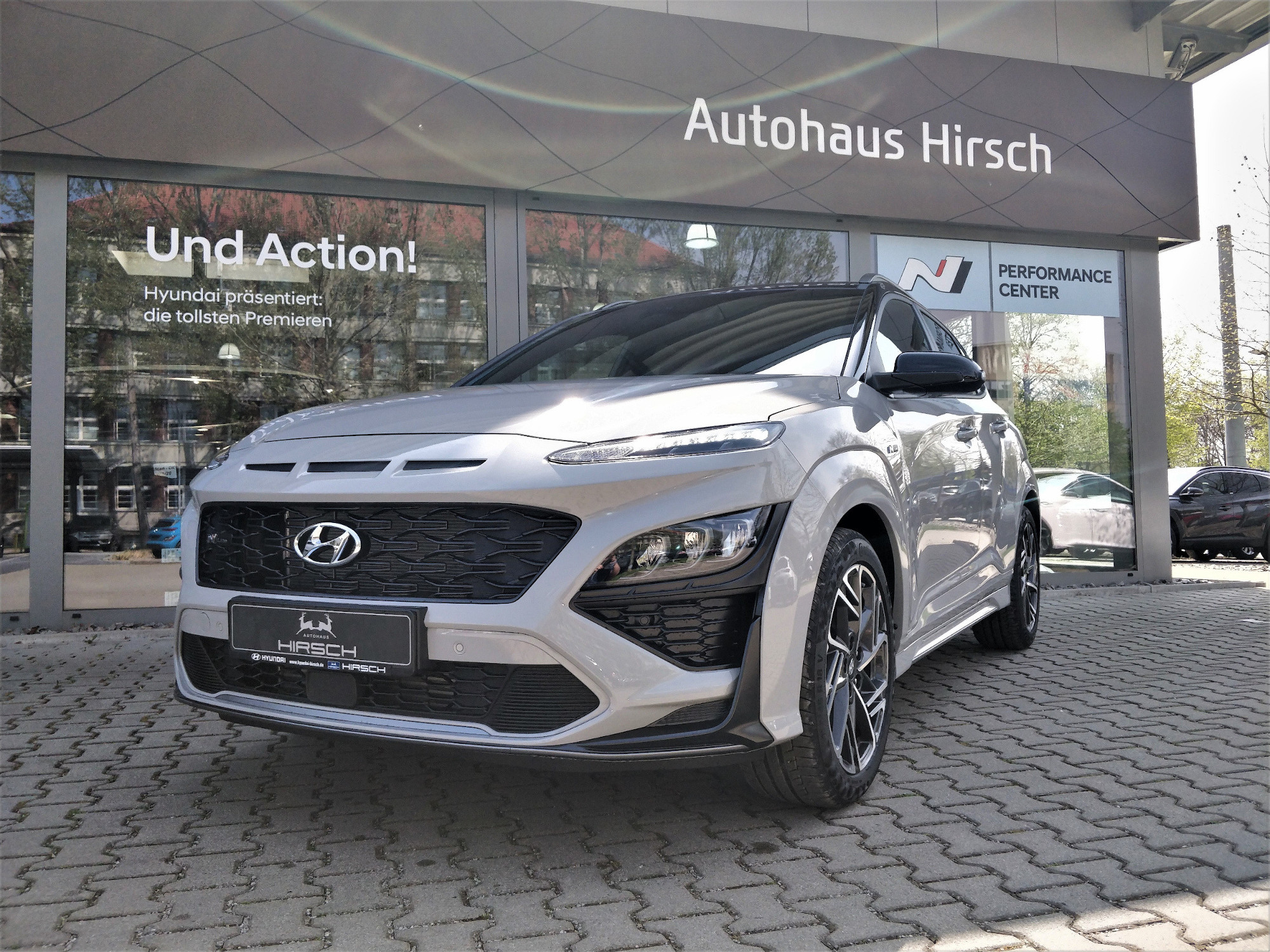 Der Hyndai KONA Hybrid Leasingangebot Hyundai Autohaus Hirsch Chemnitz
